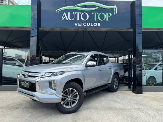 MITSUBISHI L200 TRITON 2.4 16V TURBO DIESEL SPORT HPE-S CD 4P 4X4 AUTOMÁTICO